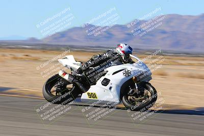 media/Jan-09-2022-SoCal Trackdays (Sun) [[2b1fec8404]]/Turn 8 (1045am)/